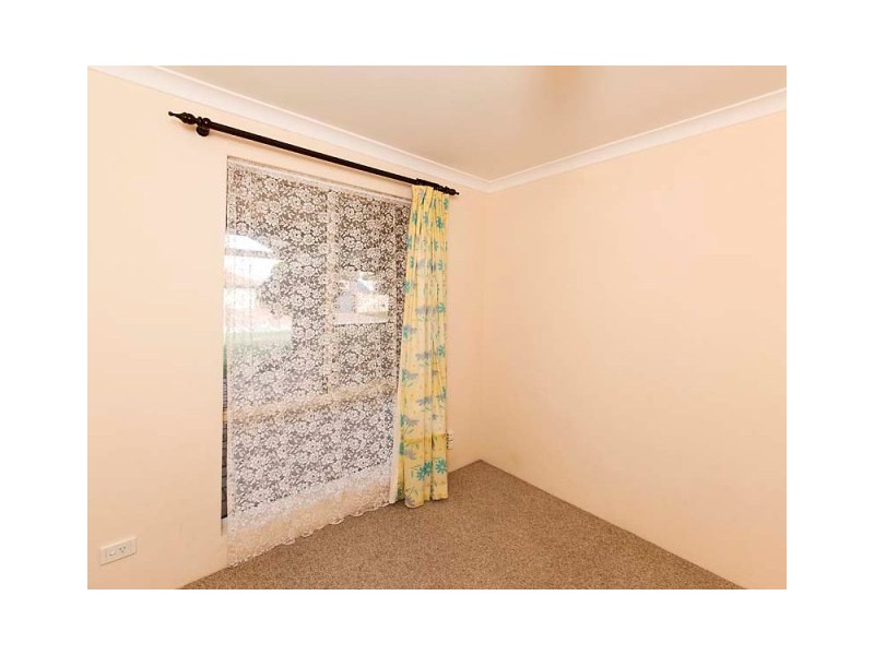 27 Montmartre Green, Port Kennedy WA 6172