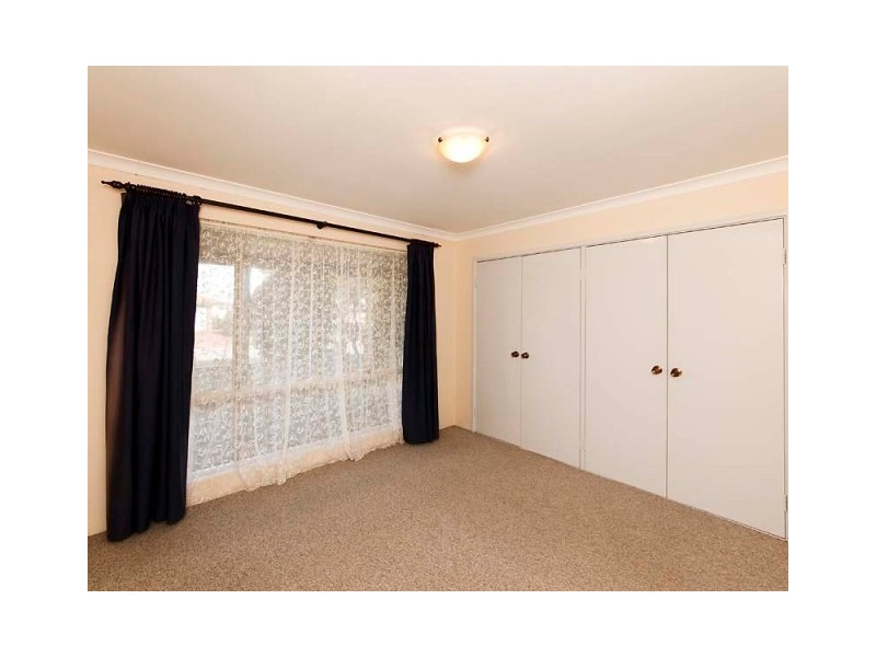 27 Montmartre Green, Port Kennedy WA 6172