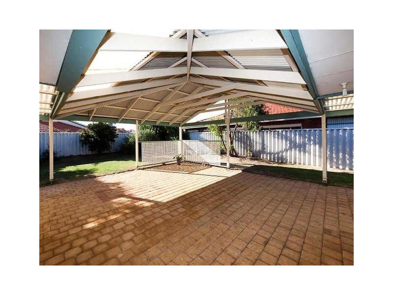 27 Montmartre Green, Port Kennedy WA 6172