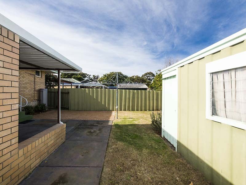 16B Ralston Road, Kardinya WA 6163