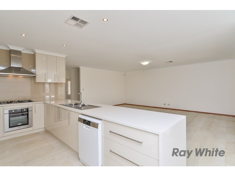 15 Shoalwater Street, North Coogee WA 6163