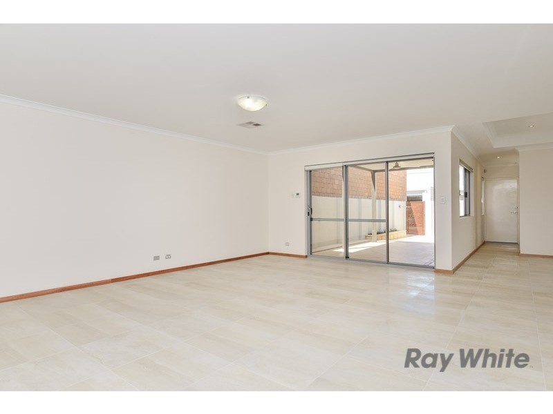 15 Shoalwater Street, North Coogee WA 6163