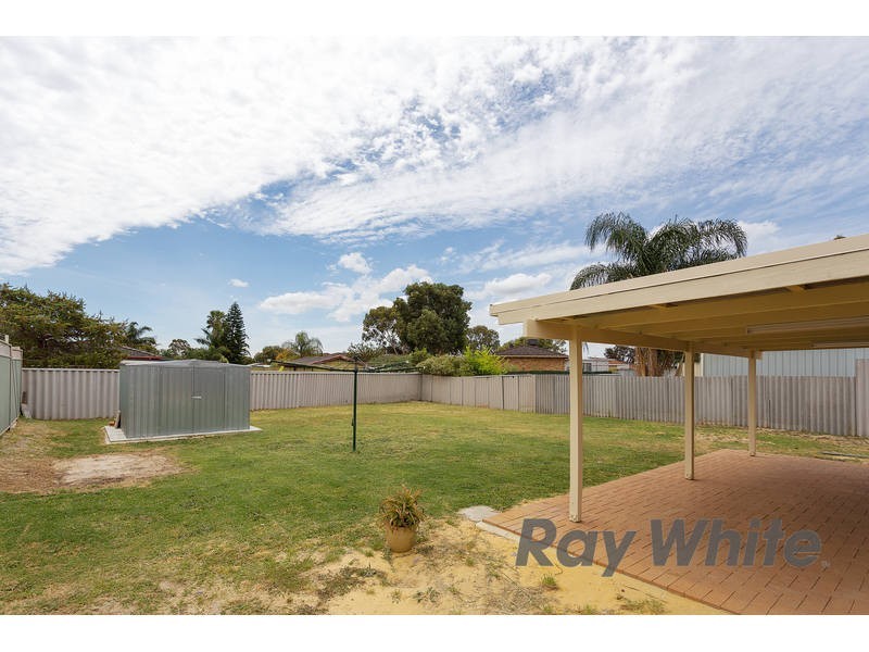 6 Isdell Place, Gosnells WA 6110