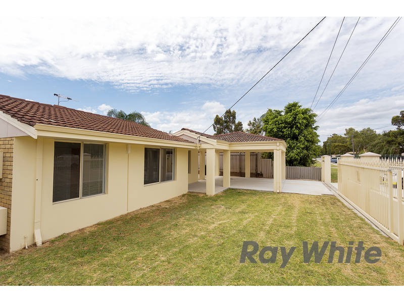 6 Isdell Place, Gosnells WA 6110