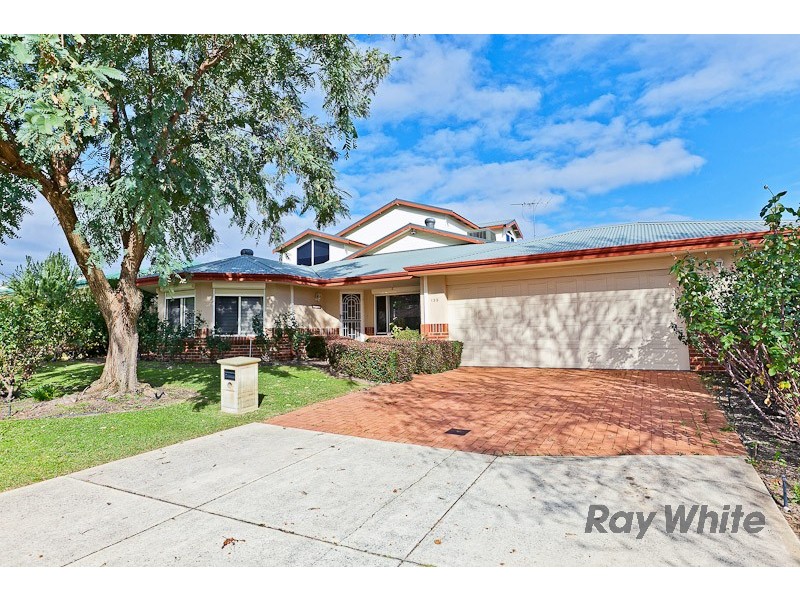 135 Parkway Road, Bibra Lake WA 6163