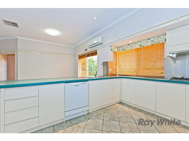 135 Parkway Road, Bibra Lake WA 6163