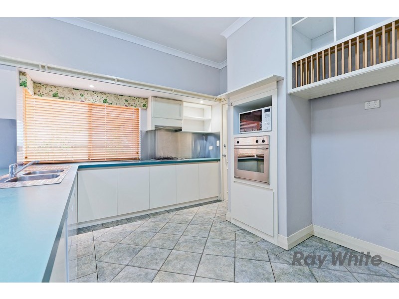 135 Parkway Road, Bibra Lake WA 6163