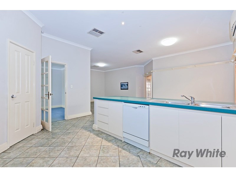 135 Parkway Road, Bibra Lake WA 6163