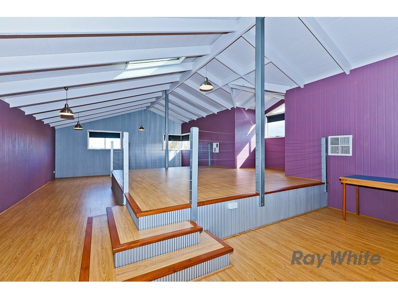 135 Parkway Road, Bibra Lake WA 6163