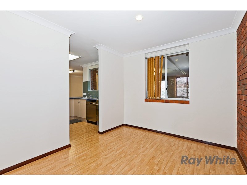 17 Lawrence Way, Samson WA 6163