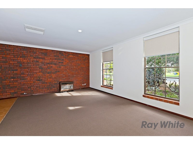 17 Lawrence Way, Samson WA 6163