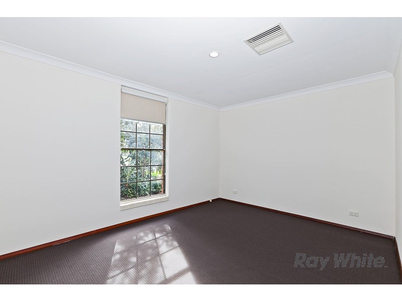 17 Lawrence Way, Samson WA 6163