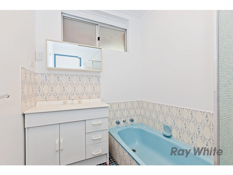 17 Lawrence Way, Samson WA 6163