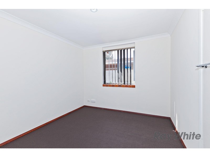 17 Lawrence Way, Samson WA 6163