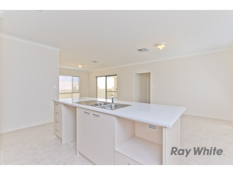 11 Slate Way, Harrisdale WA 6112