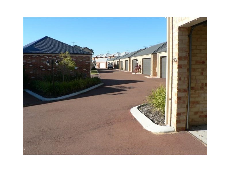 25/9 Healy Road, Hamilton Hill WA 6163