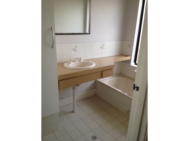 32 Sciano Avenue, Success WA 6164