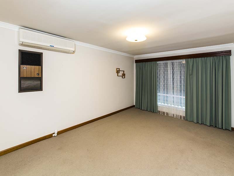 8 Burney Court, Kardinya WA 6163