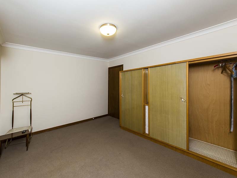 8 Burney Court, Kardinya WA 6163