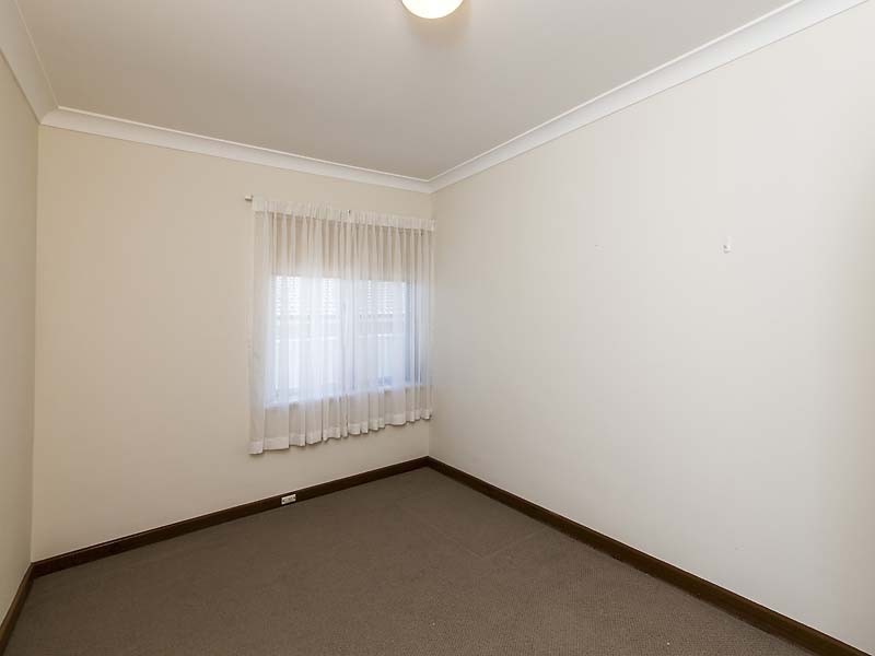 8 Burney Court, Kardinya WA 6163