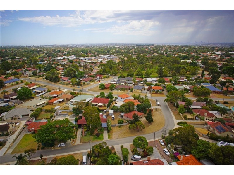 16 Goneril Way, Coolbellup WA 6163