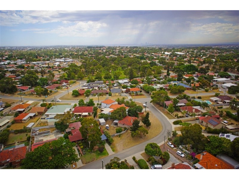 16 Goneril Way, Coolbellup WA 6163