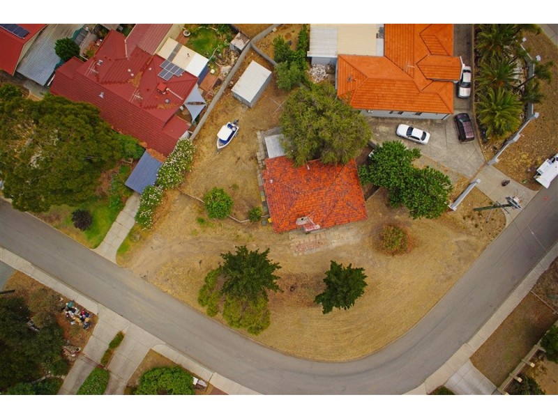 16 Goneril Way, Coolbellup WA 6163