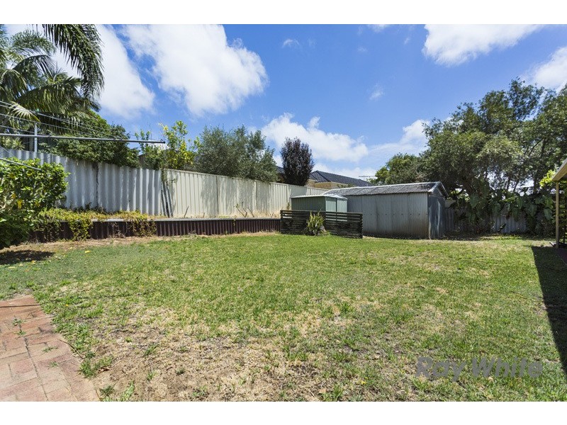 111 Gilbertson Road, Kardinya WA 6163