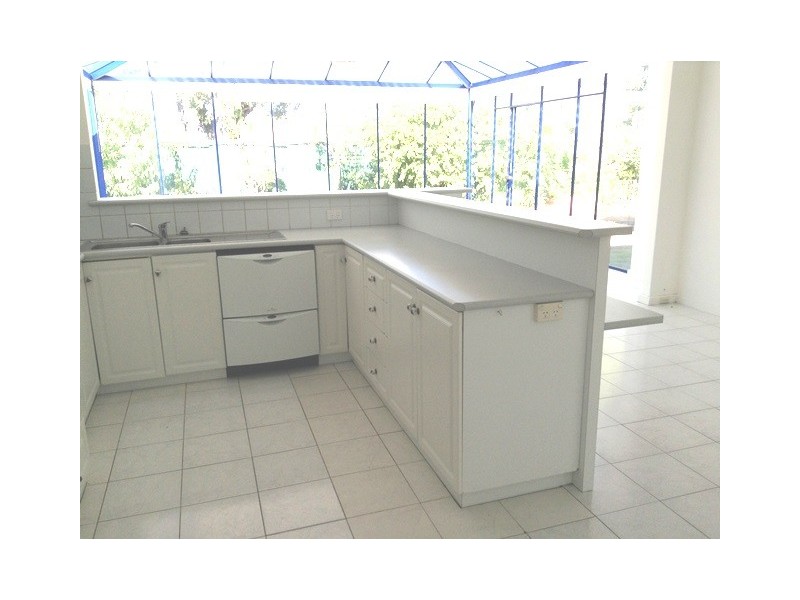 25 Ralston Rd, Kardinya WA 6163