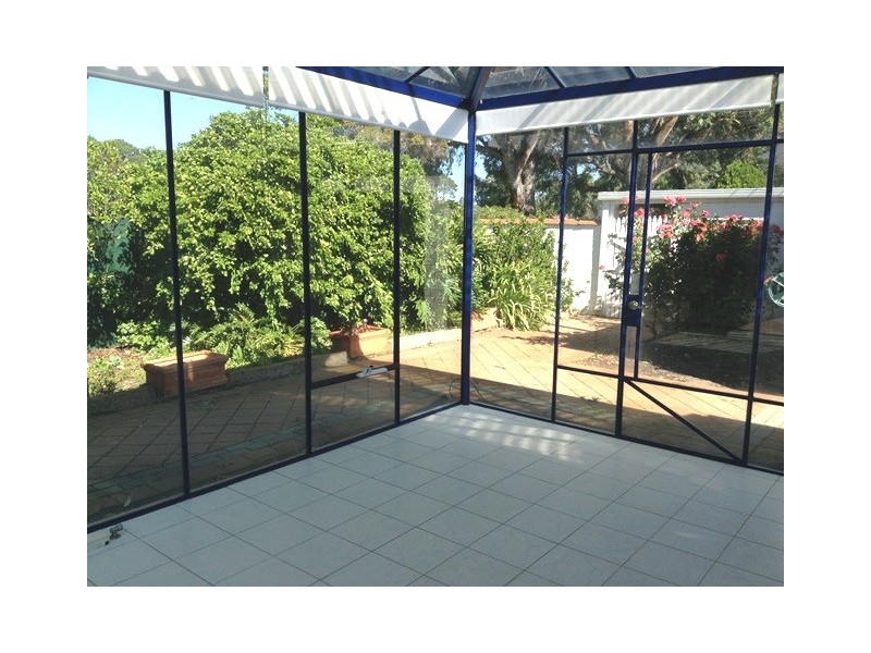 25 Ralston Rd, Kardinya WA 6163