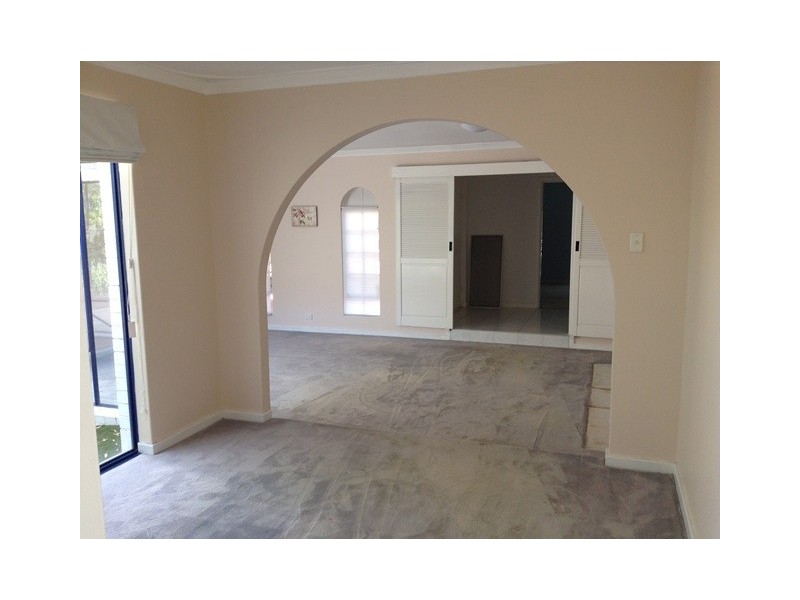 25 Ralston Rd, Kardinya WA 6163