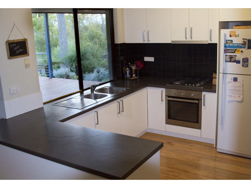 6 Moennich Court, Coolbellup WA 6163