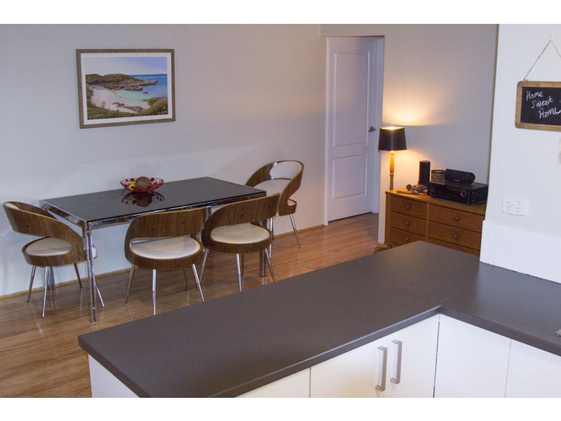 6 Moennich Court, Coolbellup WA 6163