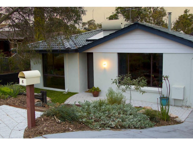 6 Moennich Court, Coolbellup WA 6163