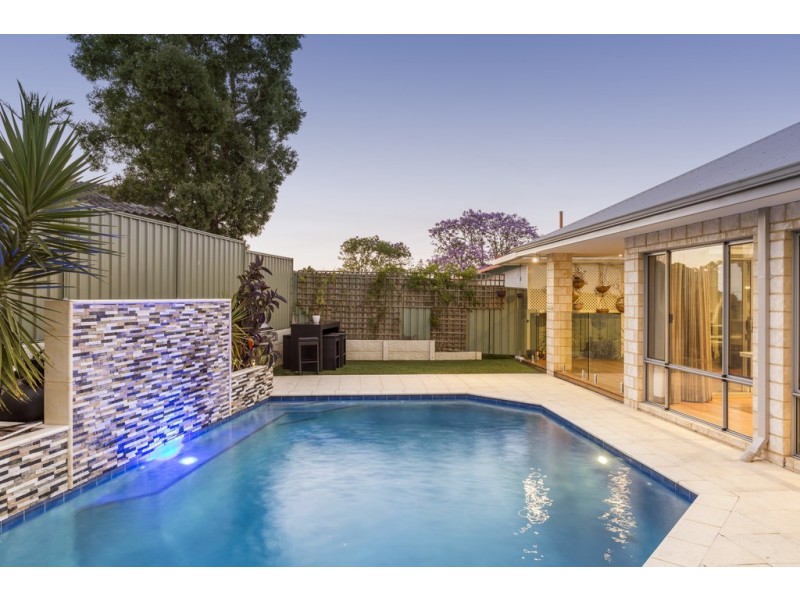 14A Walker Court, Kardinya WA 6163