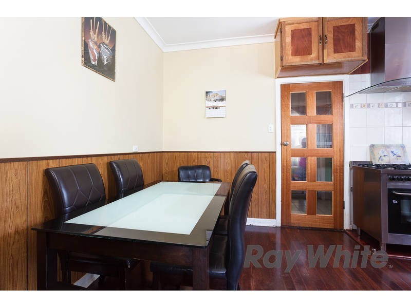 13 Regan Street, Coolbellup WA 6163