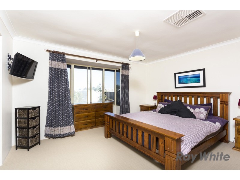 37 Merrifield Circle, Leeming WA 6149