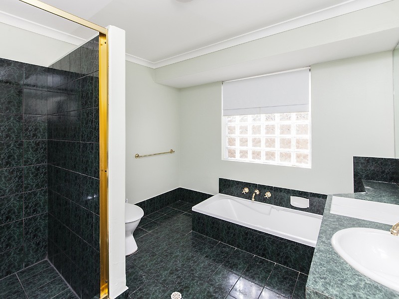 30 Wilkinson Gardens, Winthrop WA 6150