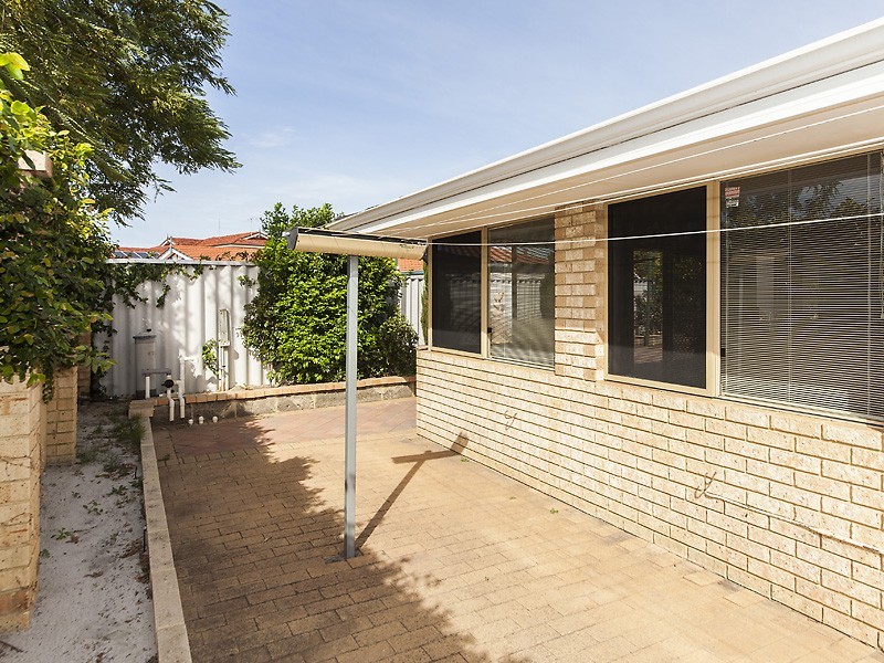 30 Wilkinson Gardens, Winthrop WA 6150