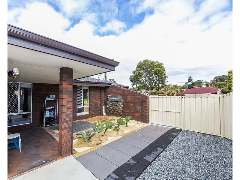 100a Gilbertson Road, Kardinya WA 6163