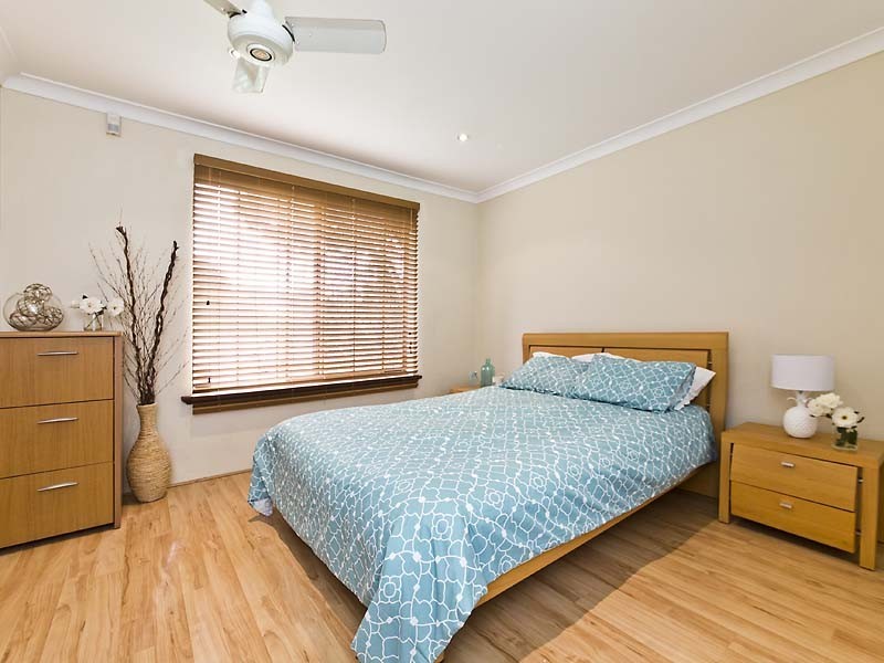 2 / 5 Wood Court, Kardinya WA 6163