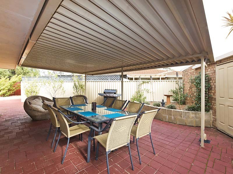2 / 5 Wood Court, Kardinya WA 6163