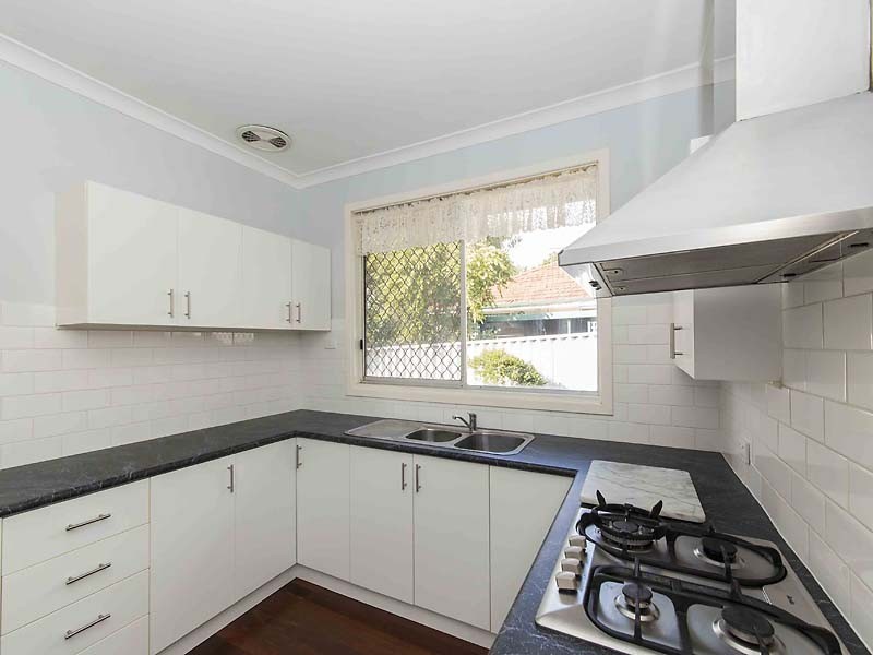 5 Thorsager Street, Coolbellup WA 6163