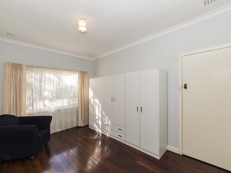 5 Thorsager Street, Coolbellup WA 6163