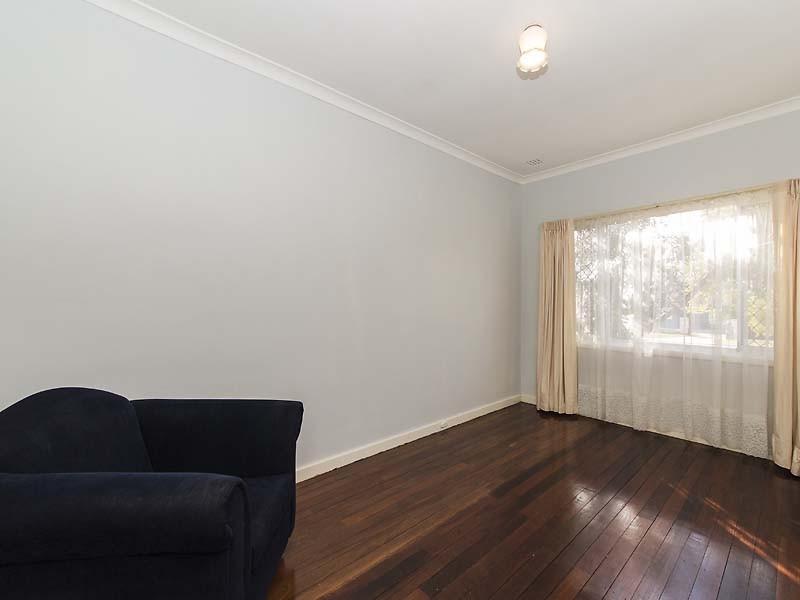5 Thorsager Street, Coolbellup WA 6163