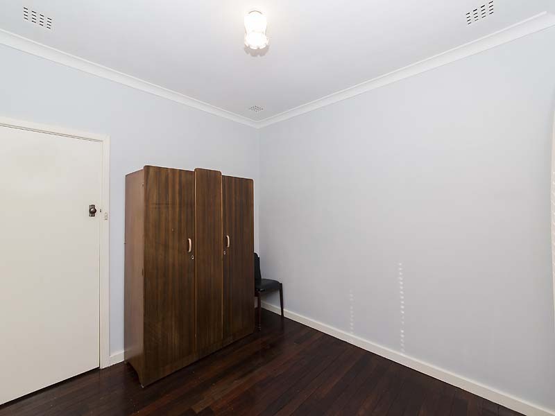 5 Thorsager Street, Coolbellup WA 6163