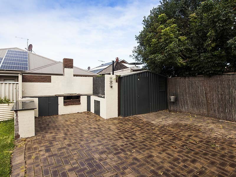 17 Rigby Avenue, Spearwood WA 6163