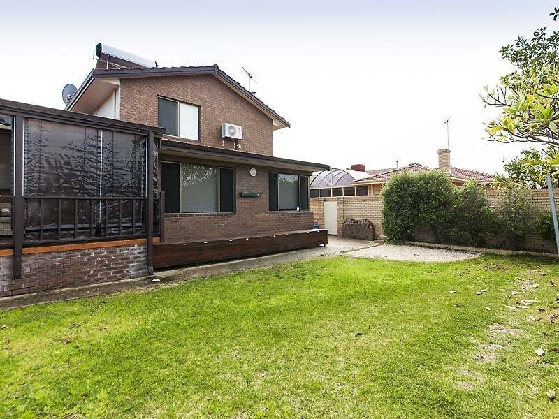 17 Rigby Avenue, Spearwood WA 6163