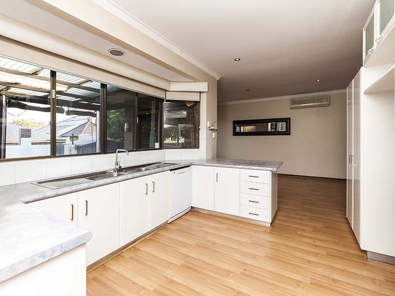 17 Rigby Avenue, Spearwood WA 6163