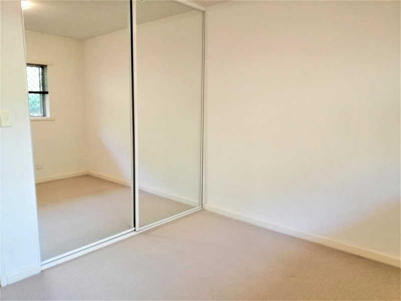 14/15 Rosalind Way, Coolbellup WA 6163